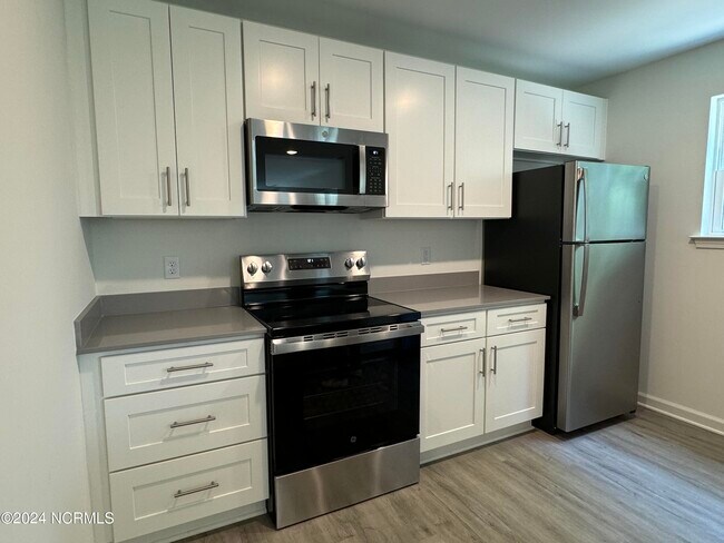 Photo - 718 Taylor St Unit B