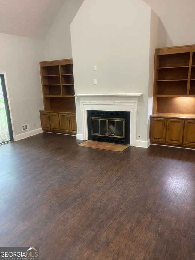 Photo - 5035 Highland Hills Pkwy