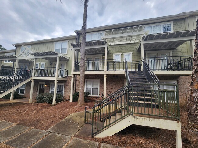 Photo - 490 S Barnett Shoals Rd