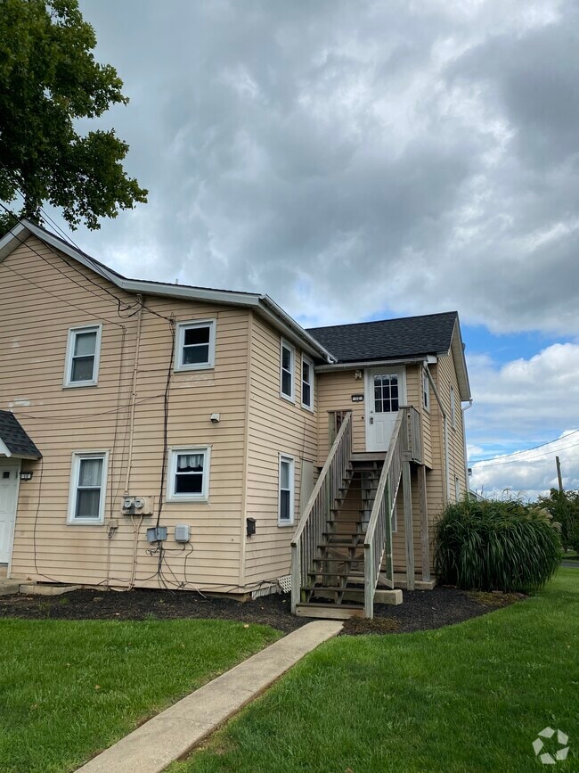 Townhomes for Rent near East Earl PA 2 Townhomes