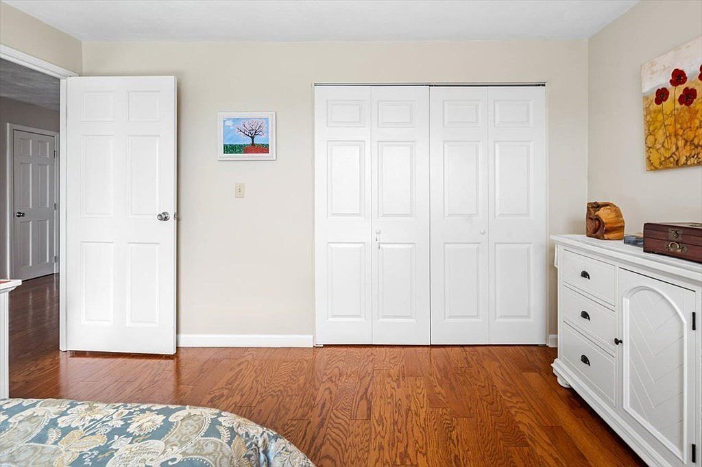 Photo - 115 W Squantum St Unidad 518