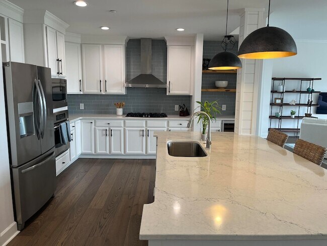 145 Pier View St