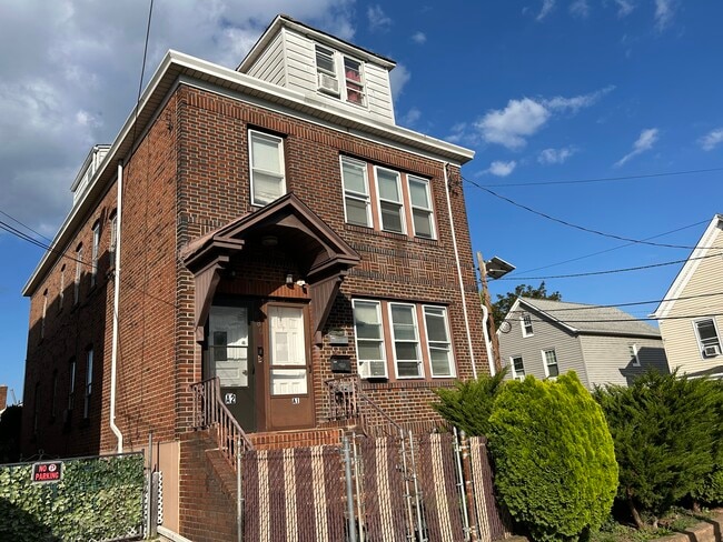 Photo - 580 Gregory Ave Unit 1