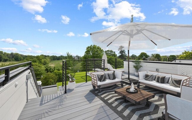 Building Photo - 431 Quincy St NW Unit 1