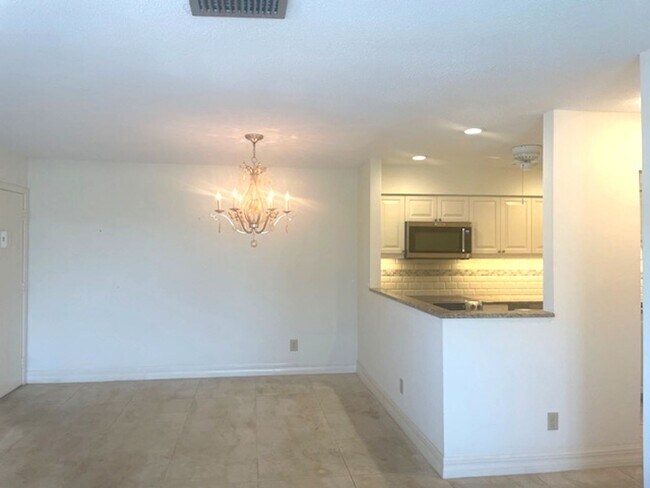 Photo - Elevated Island Living on Longboat Key