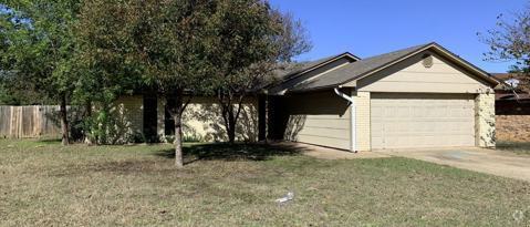 Building Photo - 217 Del Rio Dr Rental