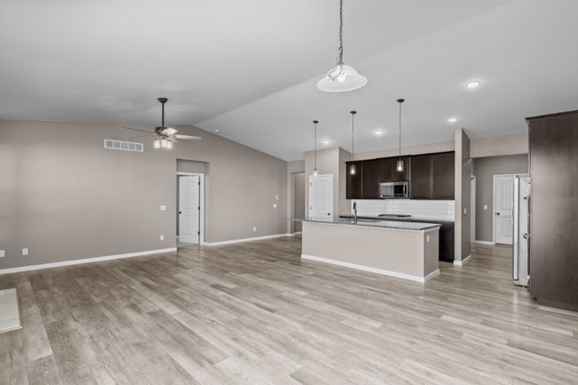 Photo - 1702 Rivercroft Dr