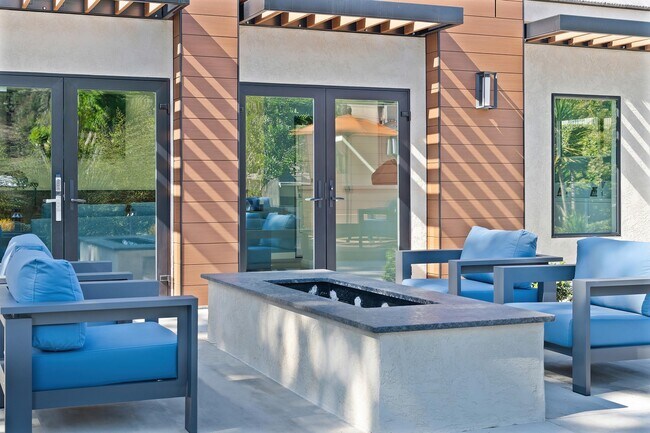 Silver Oak Apartments