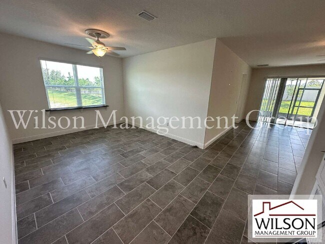 484 Shadow Gorge Wy