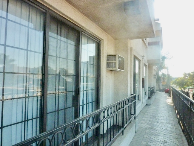 Photo - 3648 Motor Ave Unidad 105