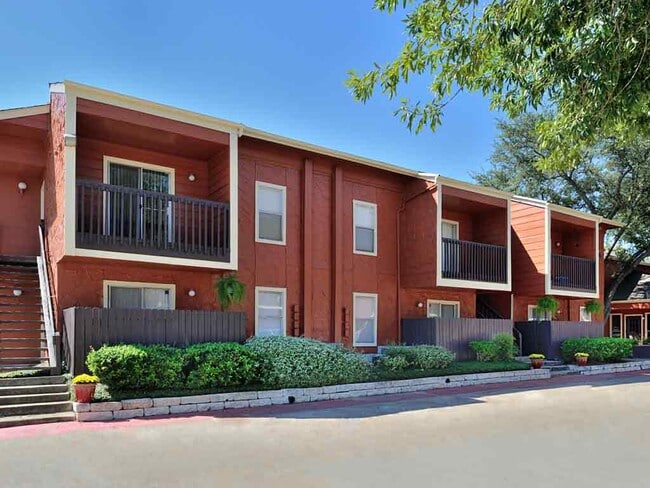 Lakeshire Place Apartment Homes