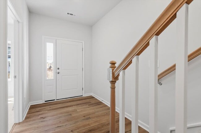 Photo - 372 Chesapeake Cmns St