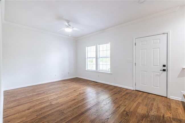 Photo - 1146 Ira St SW