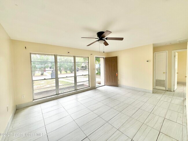 Photo - 4410 Shaw Ave