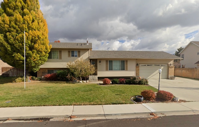 Building Photo - 1418 N 650 W Rental