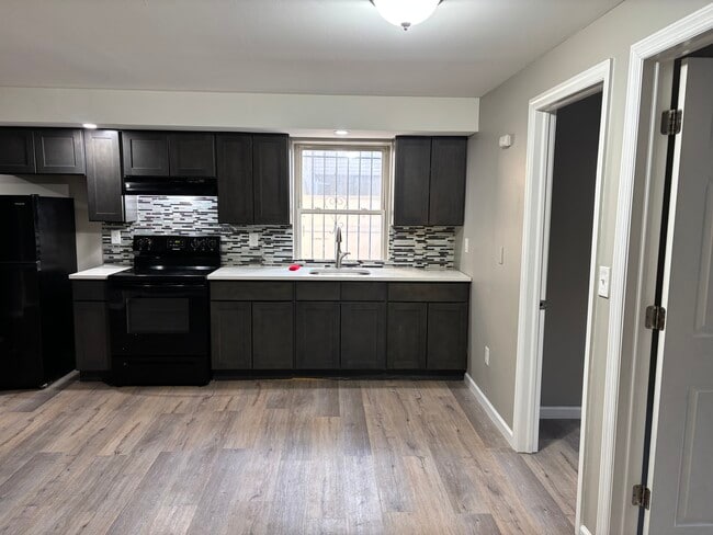 Building Photo - 505 Unit 1