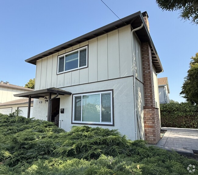 Building Photo - 1681 Crescent Ave Rental