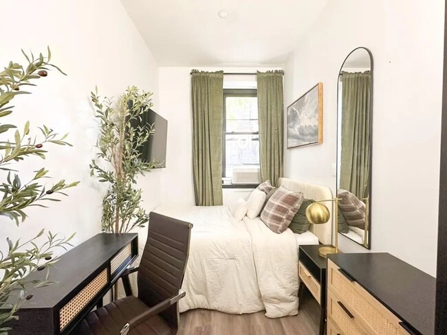 Photo - Furnished room/NOT APARTMENT Unit 1