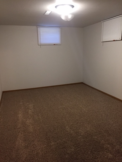 Spacious Downstairs Family Room - 1504 N 19th st