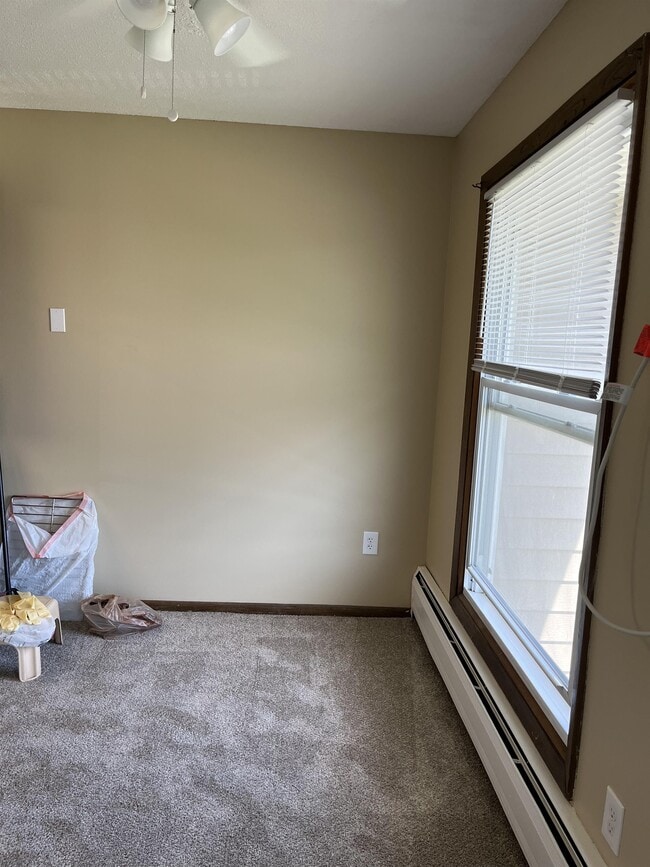 Photo - 930 6th St S