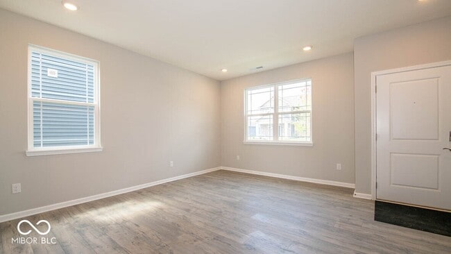 2564 Plano Dr