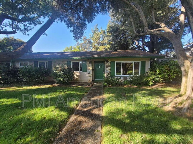 Building Photo - 8387 La Riviera Dr Rental