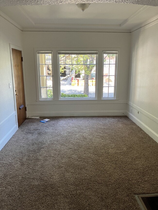 Photo - 2337 Waverly St Unit 2337