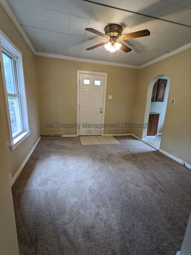Photo - 302 W Miller Ave