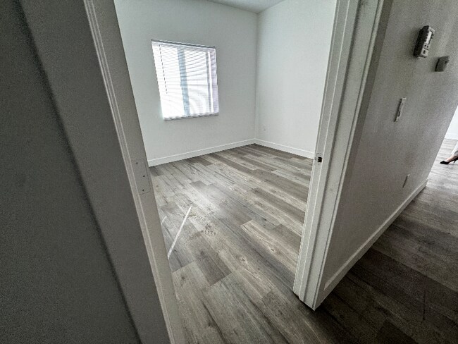 Photo - 1122 Magnolia Ave W