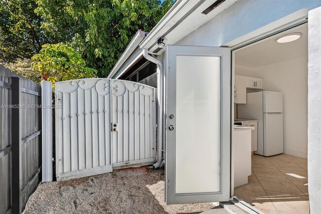 Photo - 7320 S Waterway Dr Unit A