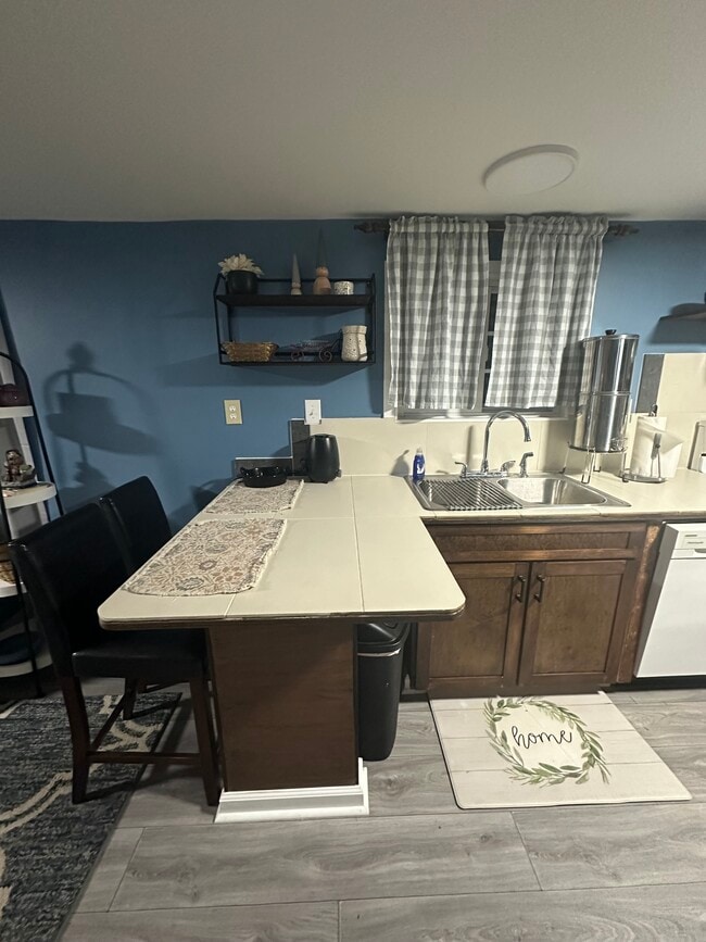 Photo - 616 Peak Branch Rd