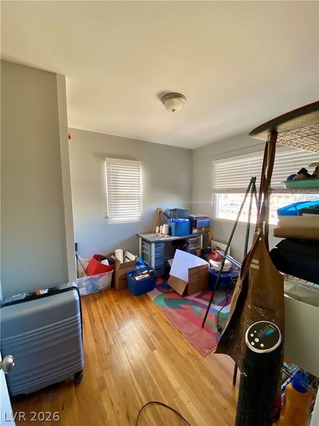 Photo - 225 S 10th St