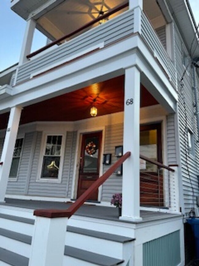 Photo - 66-68 Exeter St Unit Third Floor