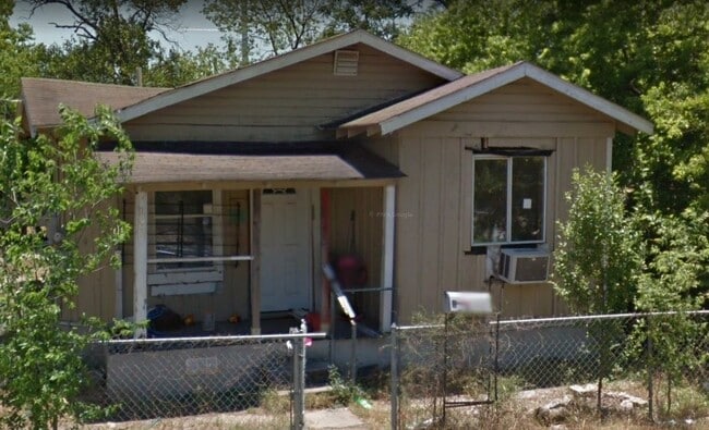 Building Photo - 1108 Rivas St Rental