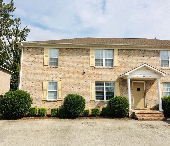 Building Photo - 286 Foxworth Dr Unit B