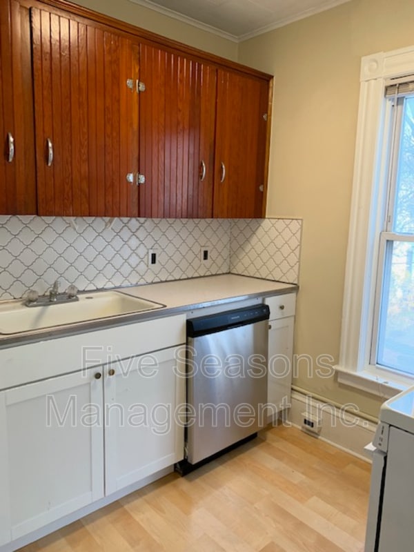 Building Photo - 21 Lafayette Pl