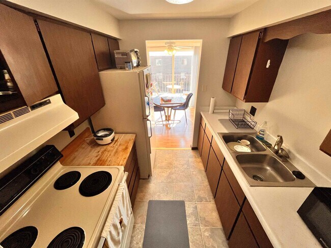 Photo - 2118 Red Arrow Trail