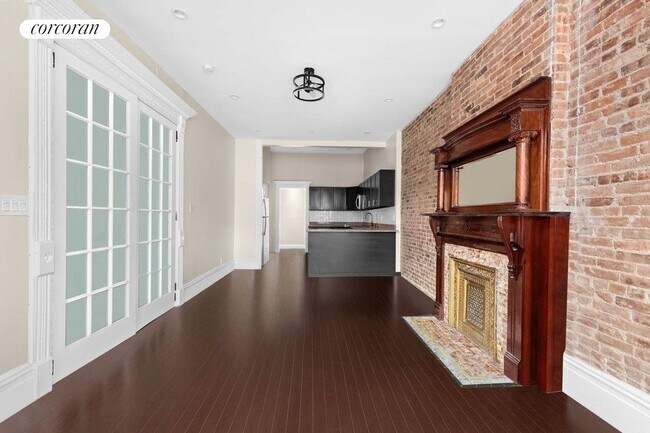 Photo - 621 Macon St