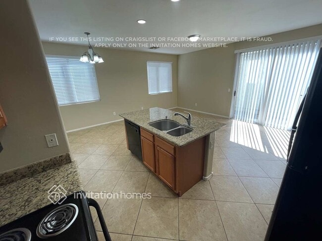 Photo - 6615 W Hayes St