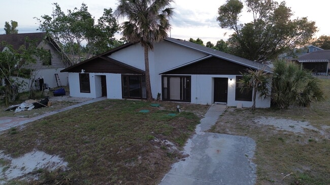Building Photo - 17419 Dumont Dr Unit 17419 Rental