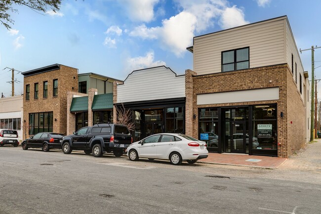 Building Photo - 3308 E Marshall Street Rental