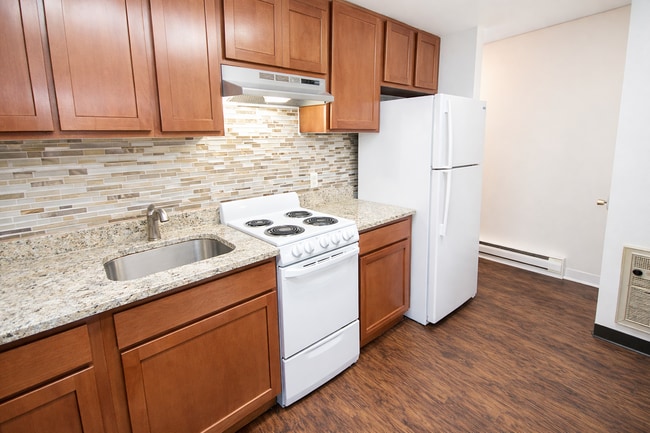 Photo - WALNUT ST -- 161