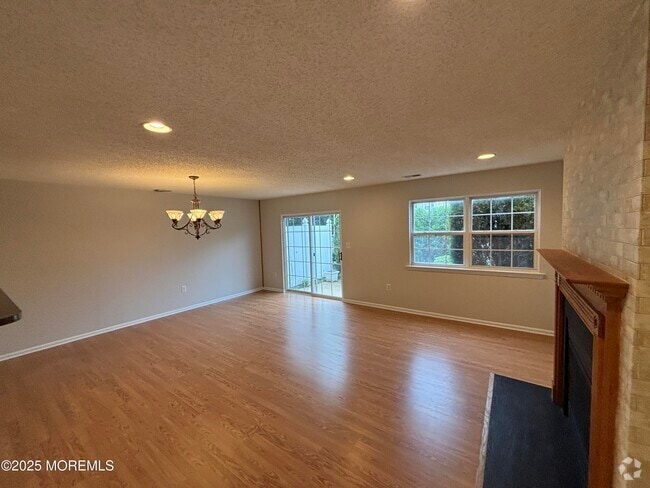 Building Photo - 8 Fiddlers Elbow Ct Rental