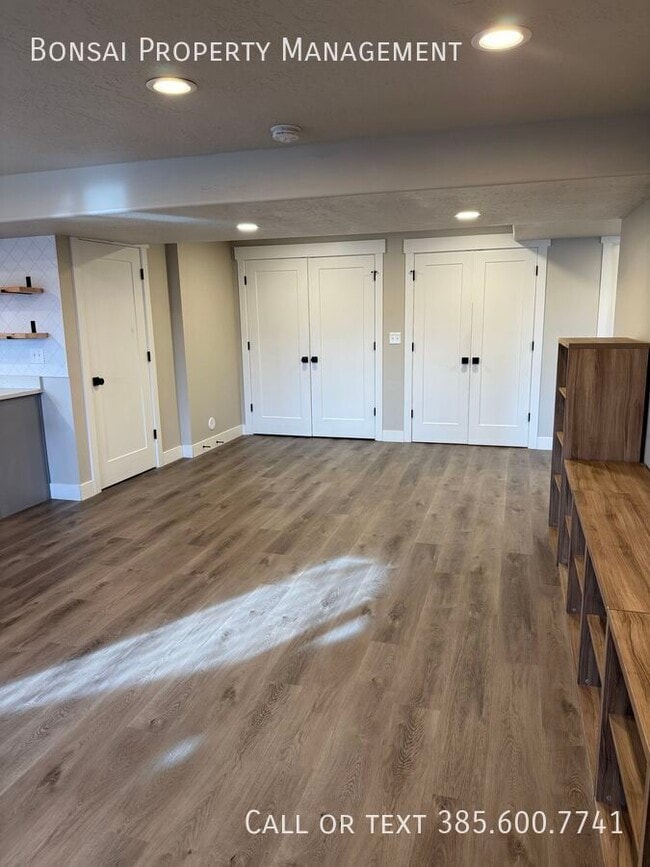 Photo - 1489 W Stone Gate Dr