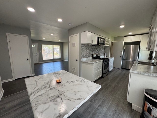 Photo - 1123 Cedar Ln