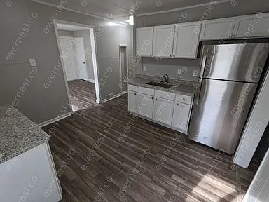 Photo - 11083 Hudson Ave