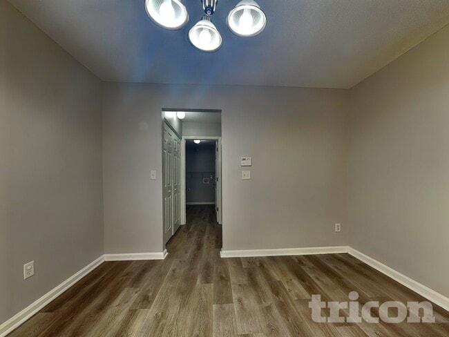 Photo - 374 Chesapeake Way