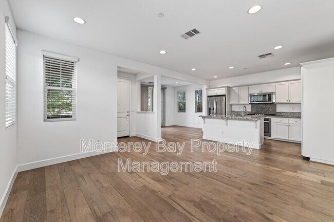 Photo - 480 Palisade Dr