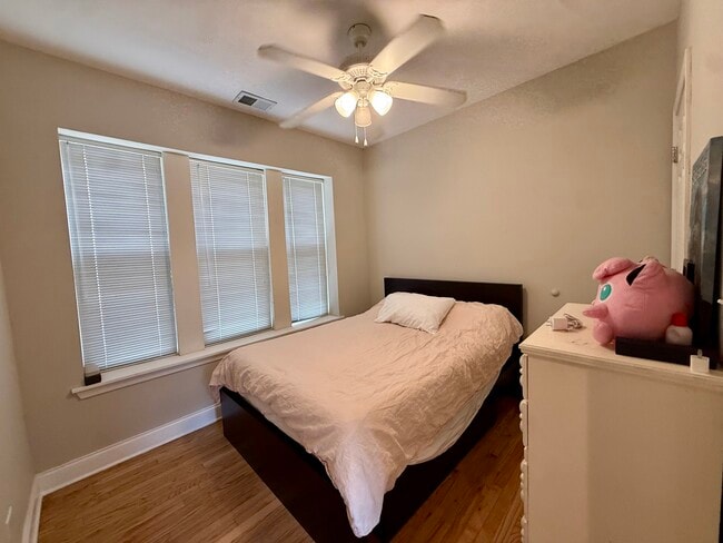 Photo - 4716 N Bernard St Unit 3W