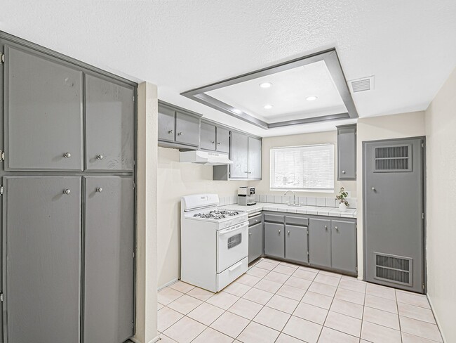 Photo - 1005 E Ave R Unit 8